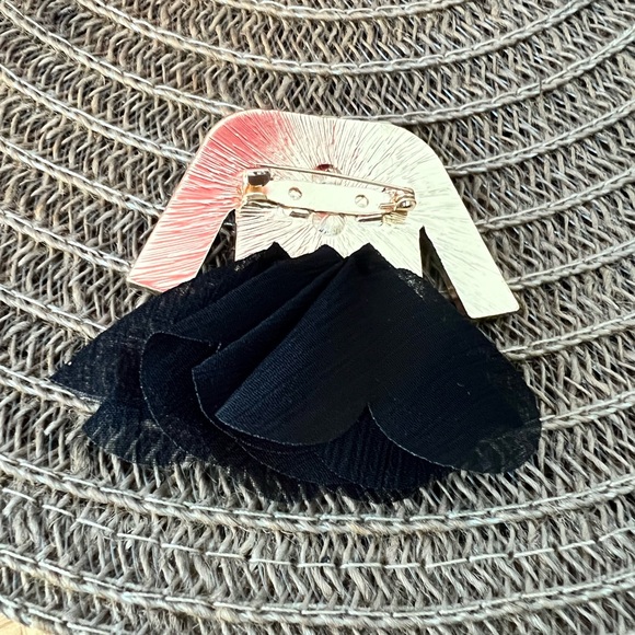 Brand New Fashion Jacket with Tulle Skirt Brooch NWT - Picture 2 of 3